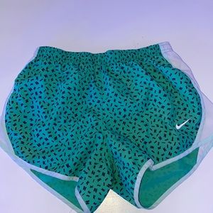 cute nike shorts, no flaws!